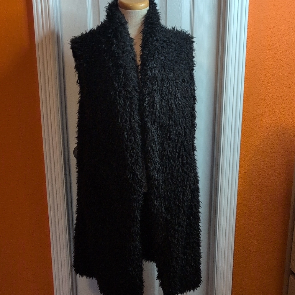 Now N Forever Black Textured Open Vest